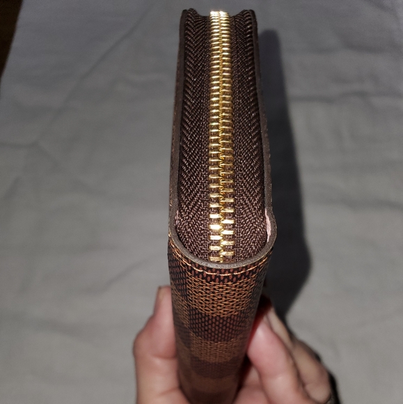 ■■■SOLD■■■2021 L. Vuitton Zippy wallet - Picture 6 of 8